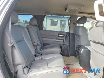 Zdjęcie 11 z 13 samochodu: 2010 TOYOTA SEQUOIA LIMITED VIN:5TDKY5G10AS023807 - miniatura