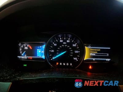 Zdjęcie 9 z 12 samochodu: 2017 FORD EXPLORER XLT VIN:1FM5K8D81HGB71112 - miniatura