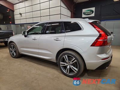 Drugie zdjęcie samochodu z przodu: 2021 VOLVO XC60 T6 MOMENTUM VIN:YV4A22RK9M1699012 - miniatura