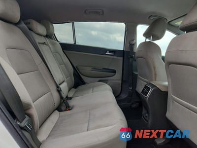 Zdjęcie 11 z 12 samochodu: 2019 KIA SPORTAGE LX VIN:KNDPM3AC5K7581003 - miniatura