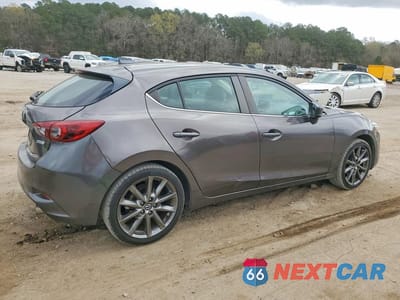 Trzecie zdjęcie samochodu z tyłu: 2018 MAZDA 3 GRAND TOURING VIN:3MZBN1M32JM199312 - miniatura