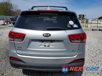 Zdjęcie 6 z 13 samochodu: 2016 KIA SORENTO LX VIN:5XYPG4A38GG051700 - miniatura