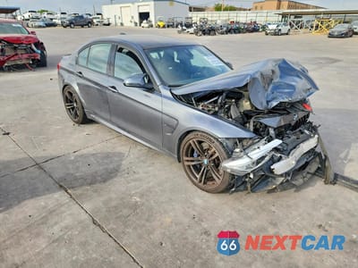 Czwarte zdjęcie samochodu z boku: 2015 BMW M3 VIN:WBS3C9C51FP804235 - miniatura