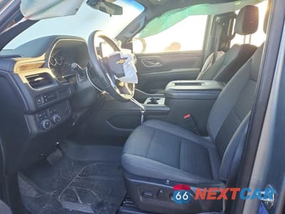 Zdjęcie 7 z 12 samochodu: 2023 CHEVROLET SUBURBAN K1500 LS VIN:1GNSKBKD0PR210450 - miniatura