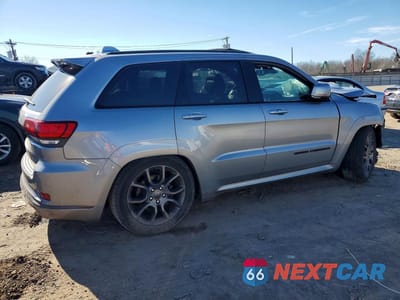 Trzecie zdjęcie samochodu z tyłu: 2021 JEEP GRAND CHEROKEE OVERLAND VIN:1C4RJFCG0MC586591 - miniatura