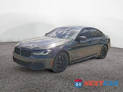 Drugie zdjęcie samochodu z przodu: 2021 BMW M550XI VIN:WBA13BK04MCF71483 - miniatura