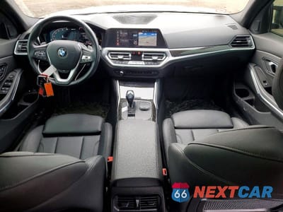 Zdjęcie 8 z 11 samochodu: 2021 BMW 330XE VIN:3MW5P9J09M8C12487 - miniatura