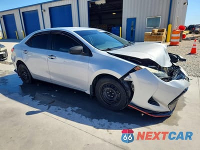 Czwarte zdjęcie samochodu z boku: 2017 TOYOTA COROLLA LE VIN:5YFBURHE4HP663672 - miniatura