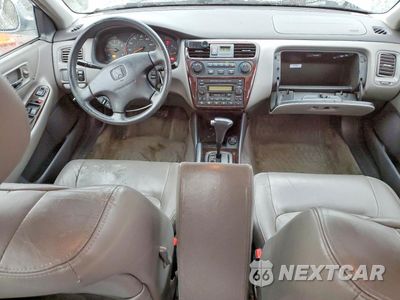 Zdjęcie 8 z 12 samochodu: 2002 HONDA ACCORD EX VIN:1HGCG56622A142303 - miniatura