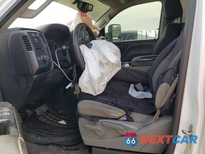 Zdjęcie 7 z 13 samochodu: 2015 GMC SIERRA UTILITY / SERVICE TRUCK VIN:1GD21XEG1FZ521670 - miniatura