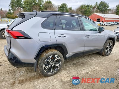 Trzecie zdjęcie samochodu z tyłu: 2024 TOYOTA RAV4 PRIME XSE VIN:JTMFB3FV1RD206765 - miniatura