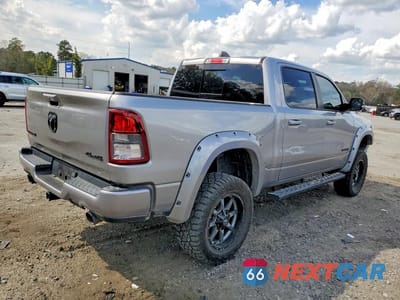 Trzecie zdjęcie samochodu z tyłu: 2022 RAM 1500 BIG HORN VIN:1C6SRFFT3NN129452 - miniatura