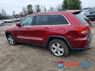 Drugie zdjęcie samochodu z przodu: 2013 JEEP GRAND CHEROKEE LAREDO VIN:1C4RJFAG1DC600064 - miniatura