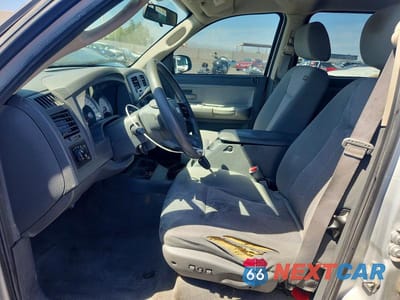 Zdjęcie 7 z 11 samochodu: 2007 DODGE DAKOTA QUAD SLT VIN:1D7HE48P17S164634 - miniatura