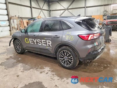 Drugie zdjęcie samochodu z przodu: 2022 FORD ESCAPE SE HEV VIN:1FMCU0EZ3NUA21610 - miniatura