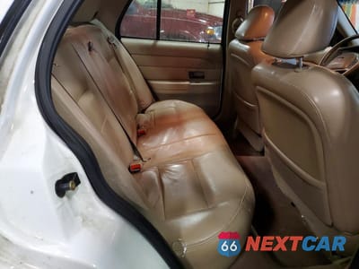 Zdjęcie 10 z 12 samochodu: 2003 FORD CROWN VICTORIA LX VIN:2FAFP74W03X161036 - miniatura