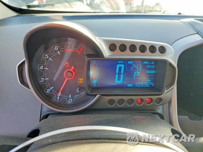 Zdjęcie 9 z 11 samochodu: 2016 CHEVROLET SONIC LT VIN:1G1JC5SH8G4146296 - miniatura