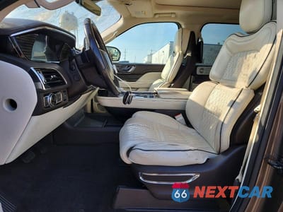 Zdjęcie 7 z 13 samochodu: 2019 LINCOLN NAVIGATOR BLACK LABEL VIN:5LMJJ2TT3KEL09320 - miniatura