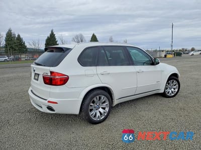 Trzecie zdjęcie samochodu z tyłu: 2013 BMW X5 XDRIVE50I VIN:5UXZV8C51D0C17255 - miniatura