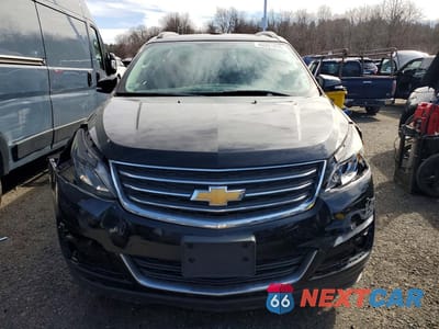 Piąte zdjęcie samochodu w środku: 2017 CHEVROLET TRAVERSE LT VIN:1GNKVGKD2HJ295991 - miniatura