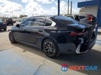 Drugie zdjęcie samochodu z przodu: 2026 BMW 530 I VIN:WBA43FJ04TCW41677 - miniatura