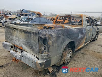 Trzecie zdjęcie samochodu z tyłu: 2017 RAM 3500 VIN:3C63R3GL0HG762621 - miniatura
