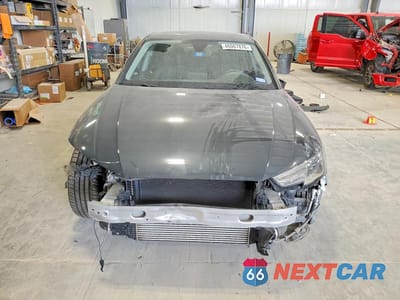 Piąte zdjęcie samochodu w środku: 2019 AUDI A4 PREMIUM VIN:WAUGMAF45KN018001 - miniatura