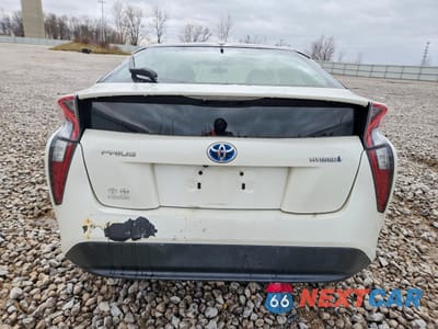 Zdjęcie 6 z 12 samochodu: 2016 TOYOTA PRIUS TWO VIN:JTDKBRFU5G3015930 - miniatura