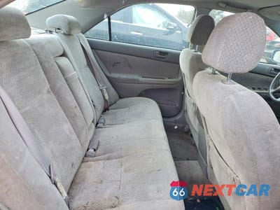 Zdjęcie 10 z 12 samochodu: 2004 TOYOTA CAMRY LE VIN:4T1BE32K84U907552 - miniatura