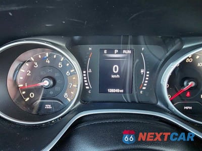Zdjęcie 8 z 10 samochodu: 2019 JEEP COMPASS LATITUDE VIN:3C4NJCBB3KT801255 - miniatura