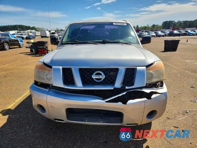 Piąte zdjęcie samochodu w środku: 2008 NISSAN TITAN XE FFV VIN:1N6BA06A08N345286 - miniatura