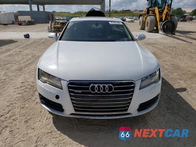Piąte zdjęcie samochodu w środku: 2014 AUDI A7 PREMIUM PLUS VIN:WAUWGAFC1EN030242 - miniatura