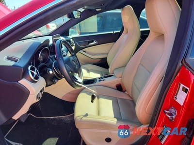 Zdjęcie 7 z 12 samochodu: 2019 MERCEDES-BENZ CLA 250 4MATIC VIN:WDDSJ4GB3KN706038 - miniatura