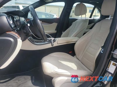 Zdjęcie 7 z 11 samochodu: 2017 MERCEDES-BENZ E 300 VIN:WDDZF4JB0HA160498 - miniatura