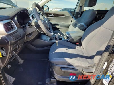 Zdjęcie 7 z 14 samochodu: 2017 KIA SORENTO LX VIN:5XYPGDA32HG277829 - miniatura