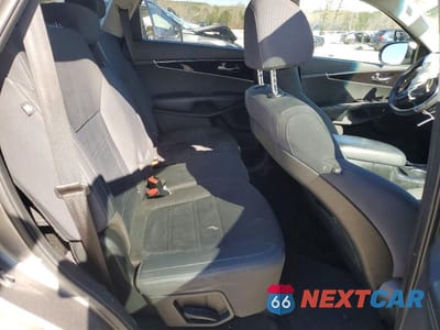Zdjęcie 11 z 13 samochodu: 2018 KIA SORENTO L VIN:5XYPG4A37JG418545 - miniatura