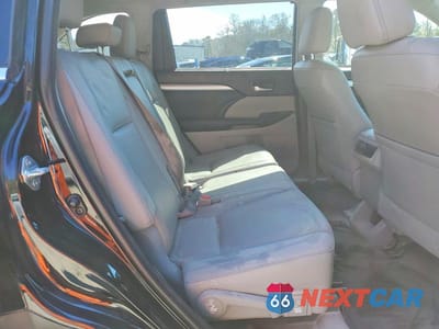 Zdjęcie 11 z 12 samochodu: 2015 TOYOTA HIGHLANDER XLE VIN:5TDKKRFH2FS046195 - miniatura