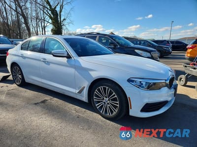Czwarte zdjęcie samochodu z boku: 2019 BMW 530 XI VIN:WBAJA7C57KG911712 - miniatura