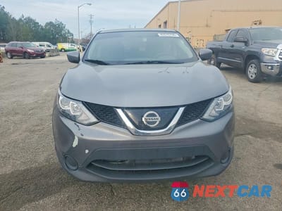 Piąte zdjęcie samochodu w środku: 2019 NISSAN ROGUE SPORT S VIN:JN1BJ1CP4KW227893 - miniatura