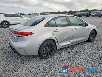 Trzecie zdjęcie samochodu z tyłu: 2024 TOYOTA COROLLA SE VIN:5YFP4MCE3RP170616 - miniatura