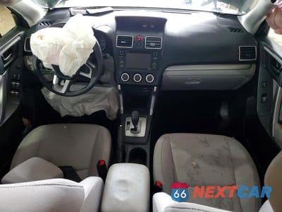 Zdjęcie 8 z 12 samochodu: 2018 SUBARU FORESTER 2.5I VIN:JF2SJABC1JH485286 - miniatura
