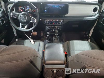 Zdjęcie 8 z 14 samochodu: 2025 JEEP WRANGLER SAHARA VIN:1C4PJXEN1SW534455 - miniatura