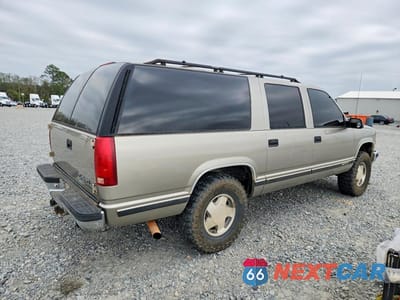 Trzecie zdjęcie samochodu z tyłu: 1998 CHEVROLET SUBURBAN K1500 VIN:3GNFK16R9WG142830 - miniatura