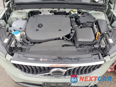 Zdjęcie 12 z 13 samochodu: 2025 VOLVO XC40 CORE VIN:YV4L12UJ2S2468924 - miniatura