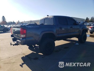 Trzecie zdjęcie samochodu z tyłu: 2017 TOYOTA TACOMA TRD OFF-ROAD VIN:3TMCZ5AN1HM085935 - miniatura