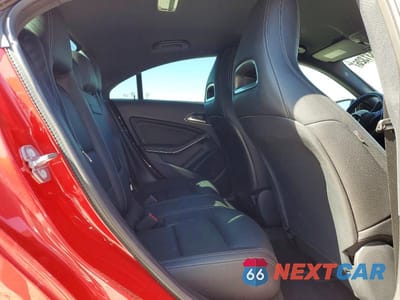 Zdjęcie 10 z 12 samochodu: 2019 MERCEDES-BENZ CLA 250 VIN:WDDSJ4EB9KN752671 - miniatura