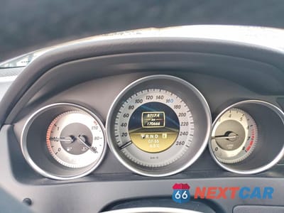 Zdjęcie 9 z 13 samochodu: 2012 MERCEDES-BENZ C 350 4MATIC VIN:WDDGF8JBXCA622721 - miniatura