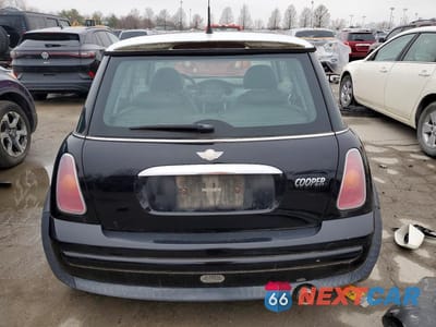Zdjęcie 6 z 12 samochodu: 2003 MINI COOPER VIN:WMWRC33403TC39761 - miniatura