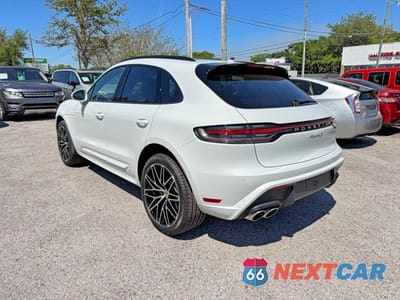 Trzecie zdjęcie samochodu z tyłu: 2025 PORSCHE MACAN S VIN:WP1AG2A55SLB43662 - miniatura