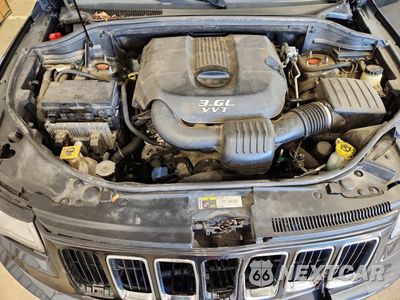 Zdjęcie 11 z 13 samochodu: 2014 JEEP GRAND CHEROKEE LIMITED VIN:1C4RJFBG2EC173073 - miniatura